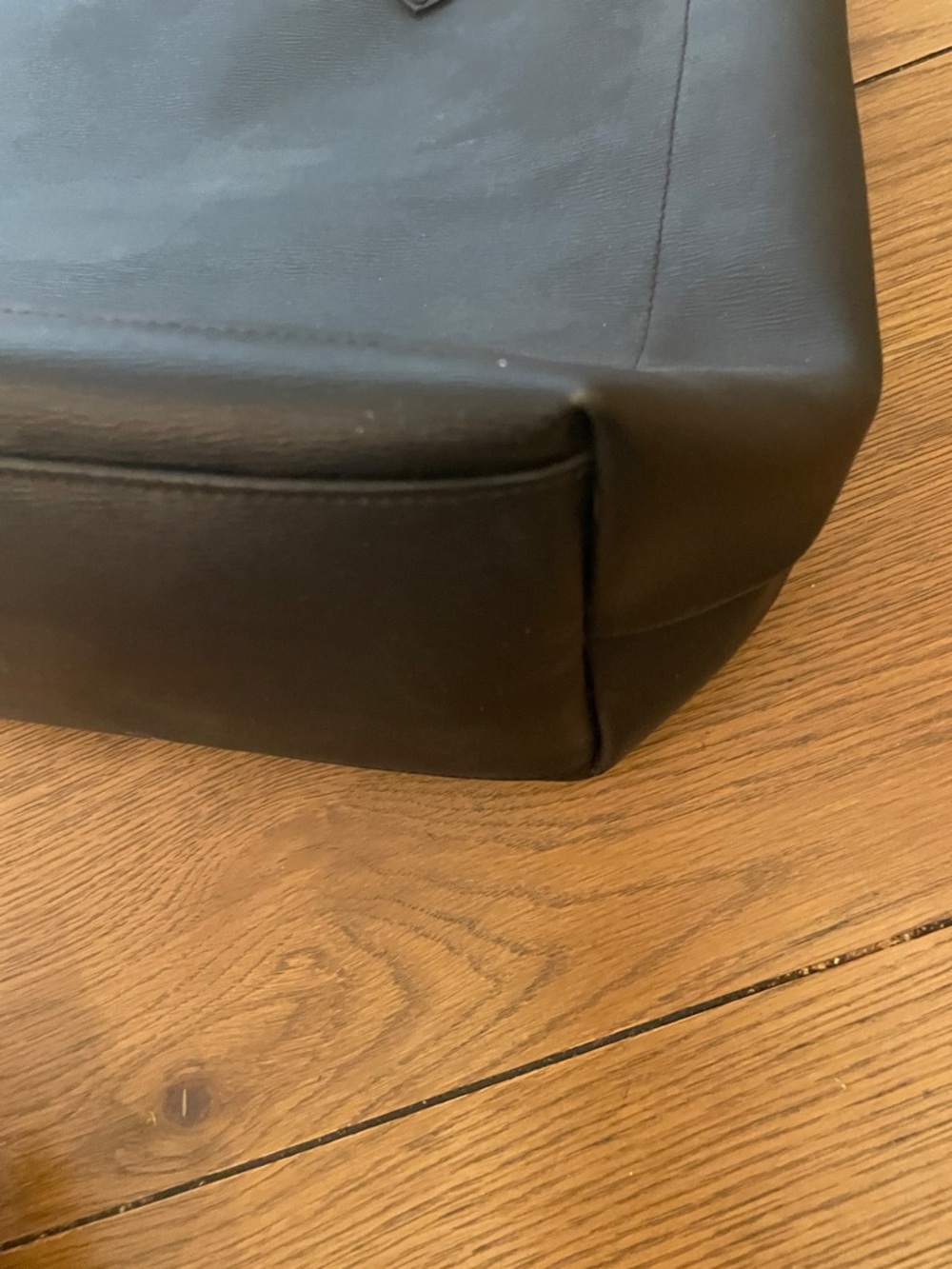 Longchamp Classic Black Leather Tote Bag - Picture 5 of 16